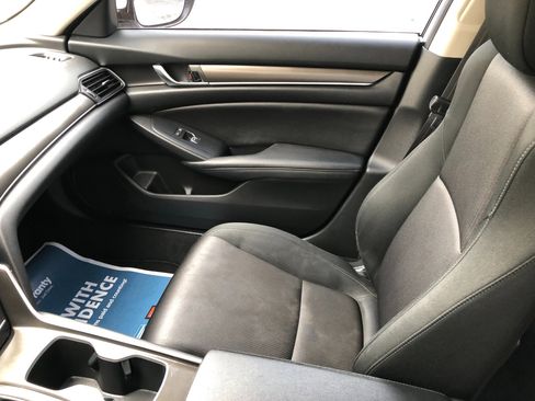 Used 2019 Honda Accord LX image 19