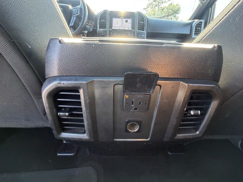 Used 2016 Ford F150 XLT w/ Equipment Group 302A Luxury AWD/4WD image 18
