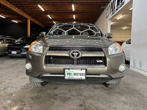 Used 2009 Toyota RAV4 Limited image 3