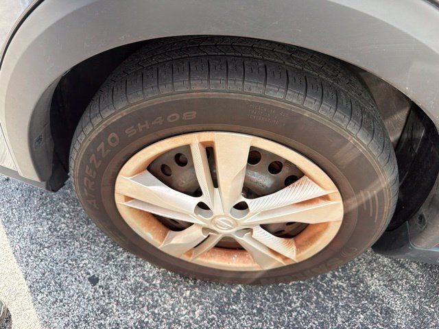 Used 2021 Nissan Kicks S FWD image 6