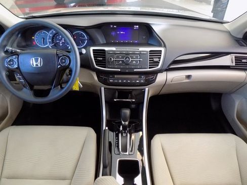 Used 2016 Honda Accord LX image 13