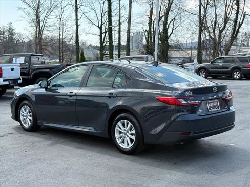 Used 2026 Toyota Camry LE w/ Convenience Package image 27