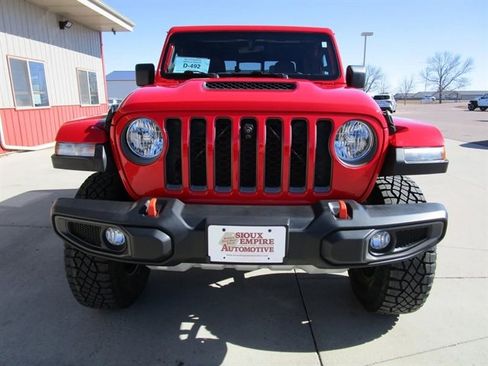 Used 2022 Jeep Gladiator Mojave w/ Cold Weather Group image 4