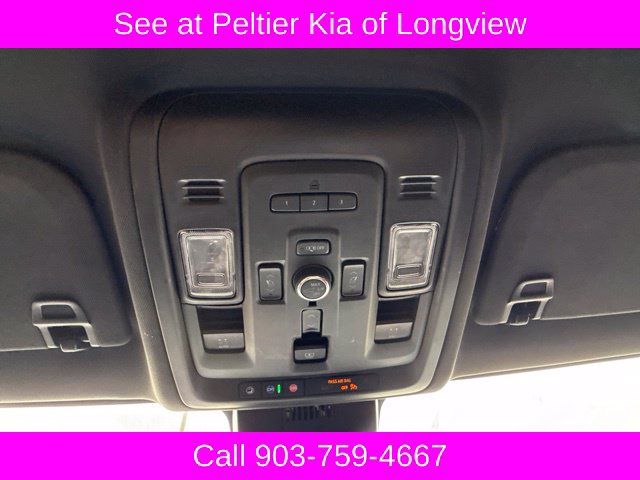Used 2023 Chevrolet Tahoe Z71 w/ Luxury Package AWD/4WD image 18