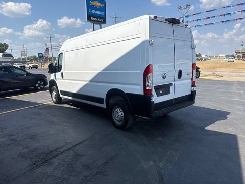 Used 2025 RAM ProMaster 2500 w/ Convenience Group FWD image 7