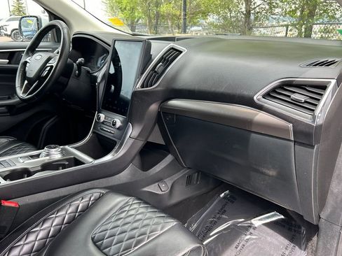 Used 2023 Ford Edge Titanium AWD/4WD image 8