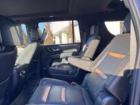 Used 2021 GMC Yukon XL AT4 w/ Rear Media and Nav Package image 9