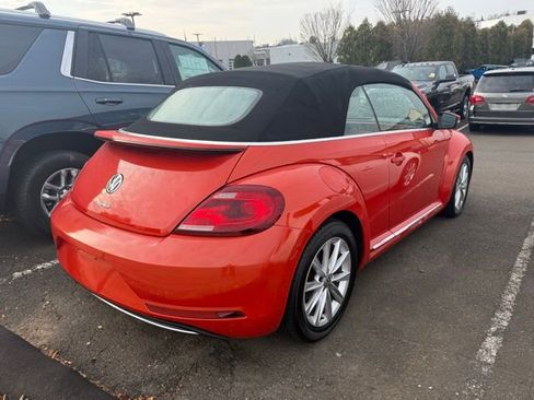 Used 2018 Volkswagen Beetle 2.0T S w/ Style & Comfort Package image 6