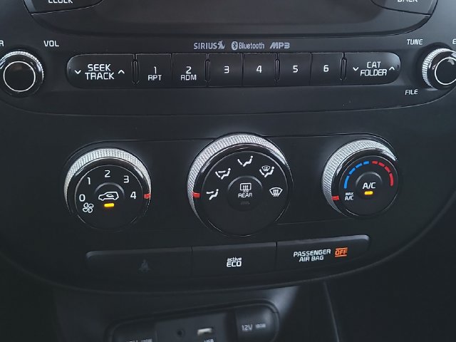 Used 2015 Kia Soul FWD image 28