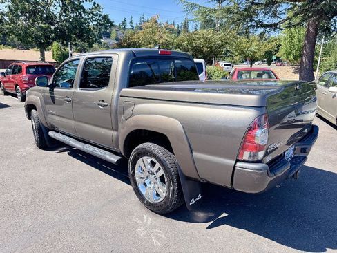 Used 2012 Toyota Tacoma 4x4 Double Cab image 5