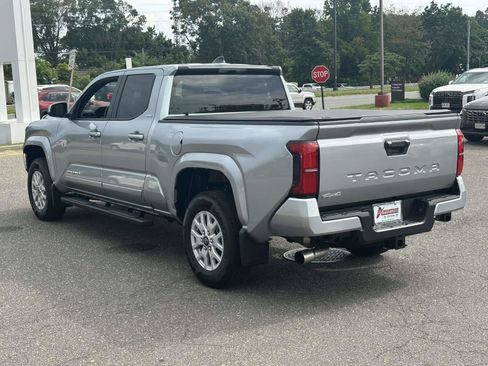 Used 2026 Toyota Tacoma SR5 AWD/4WD image 7