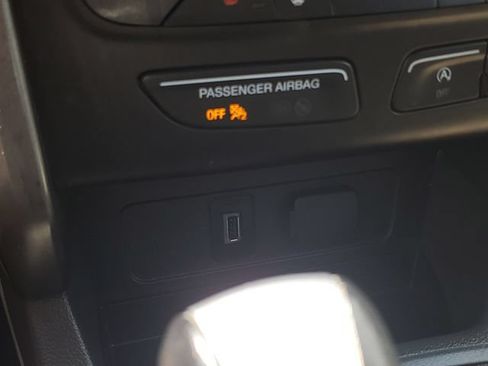 Used 2017 Ford Escape SE w/ SE Leather Comfort Package AWD/4WD image 30