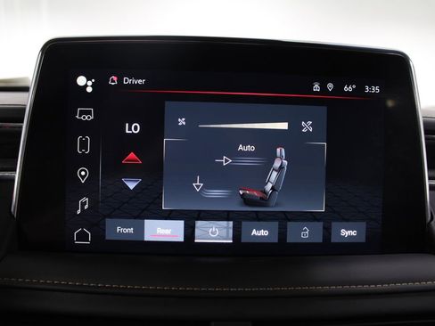 Used 2023 GMC Yukon XL SLT image 51