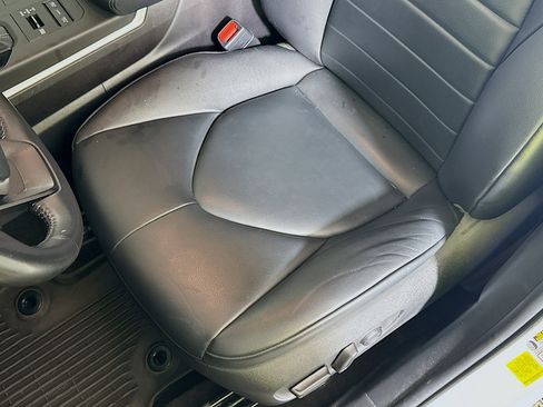 Certified 2023 Toyota Highlander XLE image 20