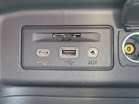 Used 2024 Chevrolet Equinox RS w/ RS Leather Package FWD image 34
