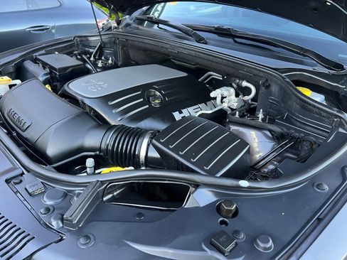 Used 2018 Dodge Durango R/T image 26