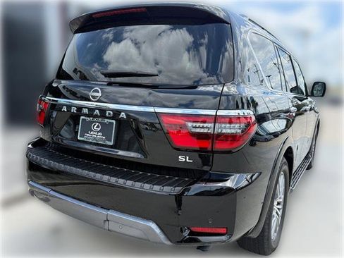 Used 2021 Nissan Armada SL w/ Captain's Chairs Package RWD image 7