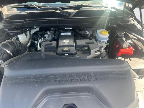 Certified 2021 RAM 2500 Laramie image 14