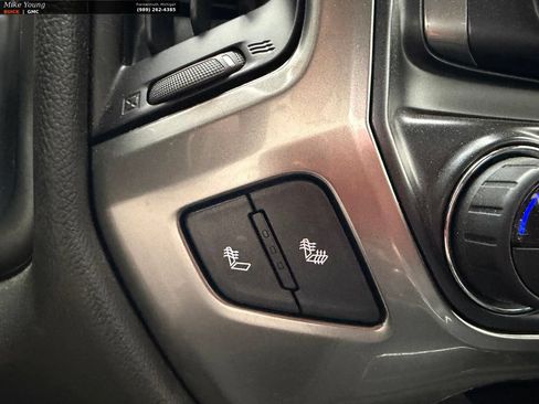 Used 2018 Chevrolet Silverado 1500 LT w/ Redline Edition AWD/4WD image 25