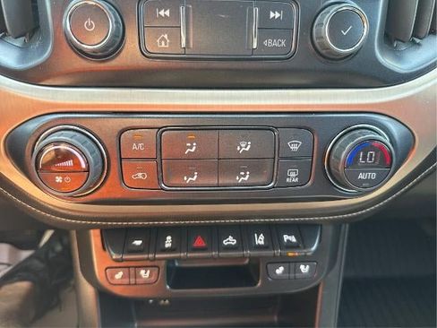 Used 2022 GMC Canyon Denali AWD/4WD image 16