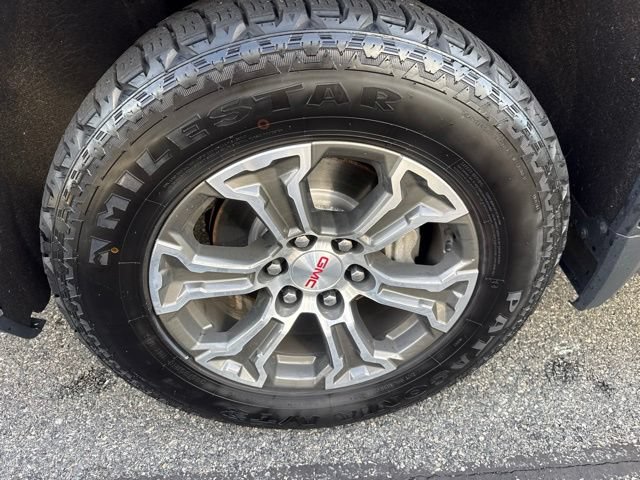 Used 2020 GMC Sierra 1500 SLE w/ SLE Value Package AWD/4WD image 6