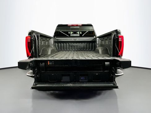 Used 2025 GMC Sierra 3500 Denali Ultimate AWD/4WD image 32