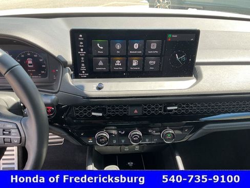 Used 2025 Honda Accord Sport image 31