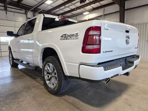 Used 2019 RAM 1500 Laramie AWD/4WD image 3