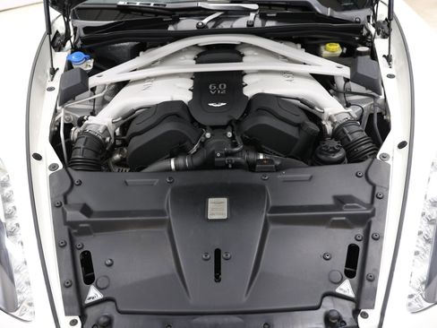 Used 2015 Aston Martin Vanquish Volante RWD image 77