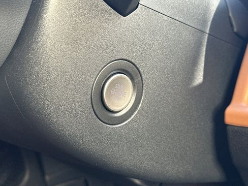 New 2025 Volkswagen ID. Buzz Pro S image 22