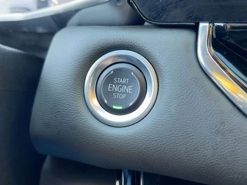 Certified 2025 GMC Canyon Elevation w/ Convenience Package image 26