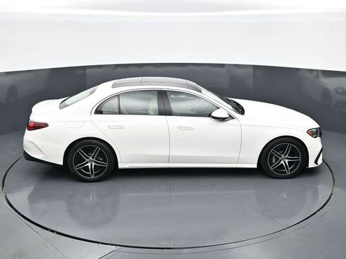 Used 2025 Mercedes-Benz E 450 4MATIC Sedan image 37