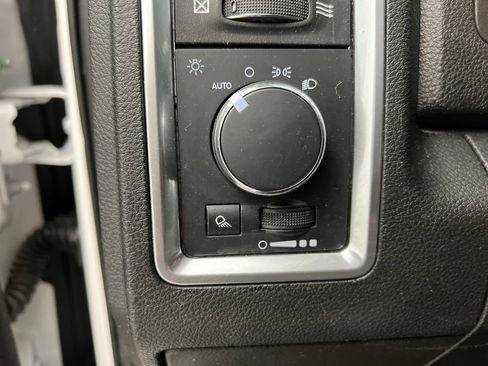 Used 2024 RAM 1500 Classic SLT RWD image 41
