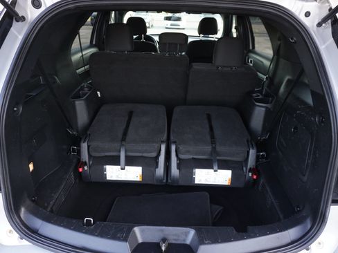 Used 2017 Ford Explorer XLT AWD/4WD image 20