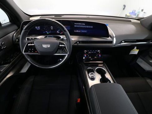 New 2026 Cadillac Vistiq Sport image 10