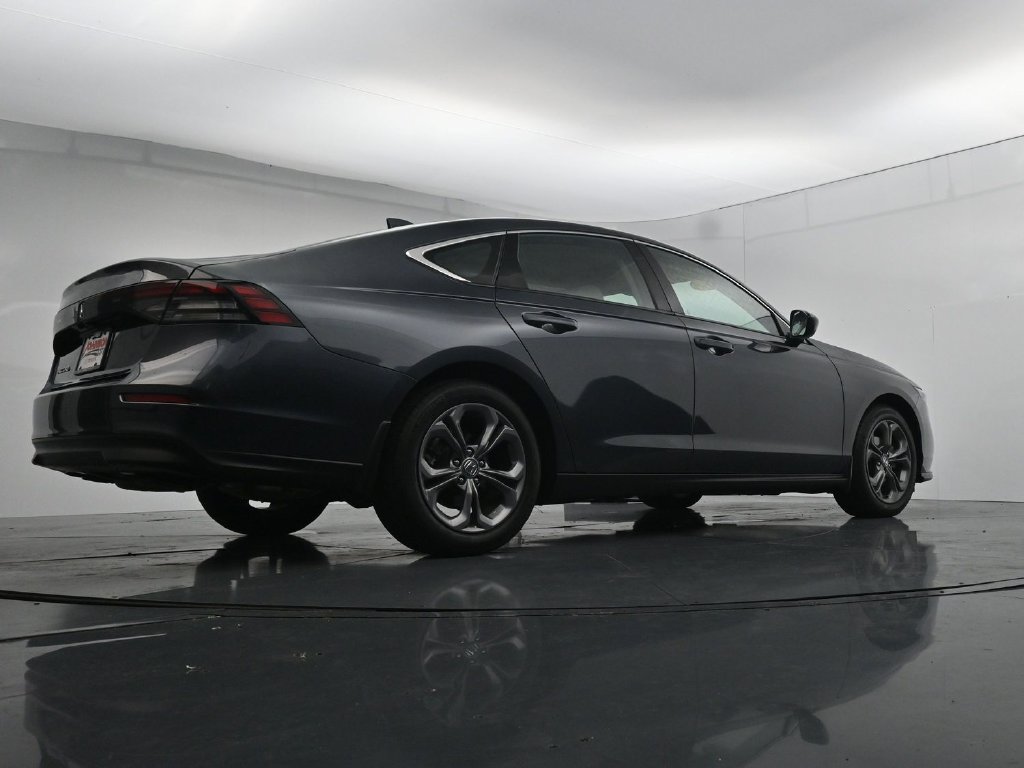 Used 2024 Honda Accord EX image 37