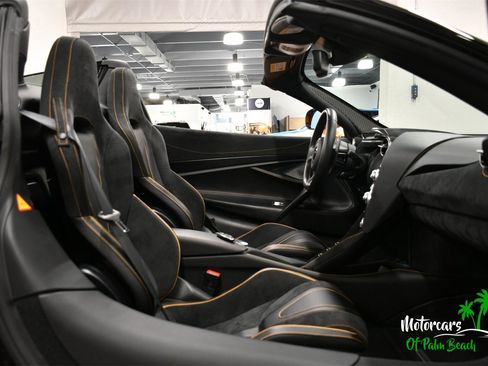 Used 2023 McLaren 720S Spider image 54