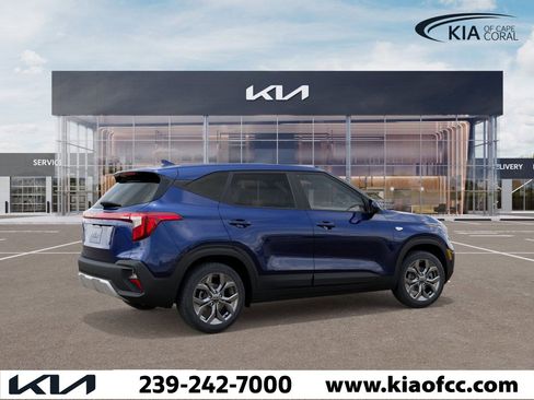 New 2026 Kia Seltos LX image 6