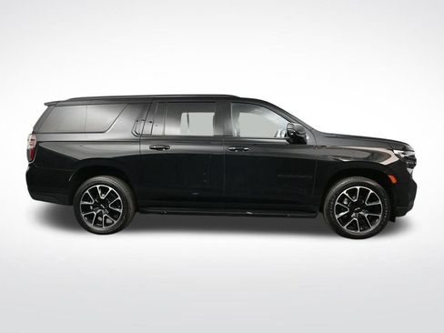 Used 2023 Chevrolet Suburban RST w/ Luxury Package AWD/4WD image 6