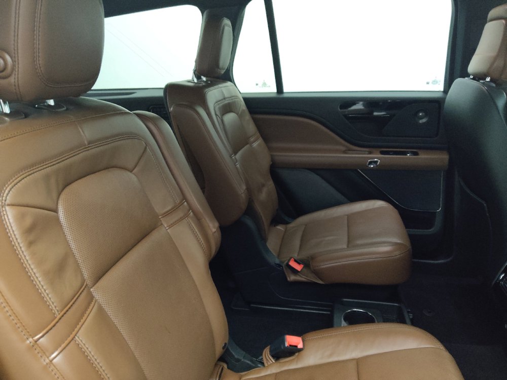 Used 2020 Lincoln Aviator Reserve w/ Equipment Group 201A AWD/4WD image 19