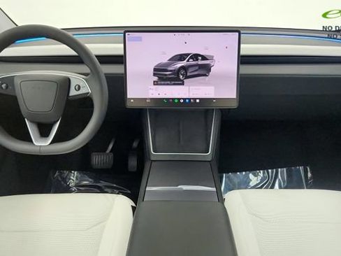 Used 2026 Tesla Model Y AWD image 46