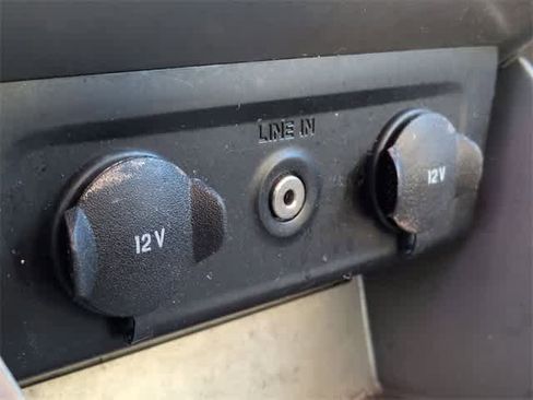 Used 2010 Ford Focus SE image 25