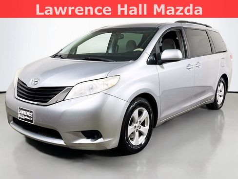 Used 2011 Toyota Sienna LE FWD image 1
