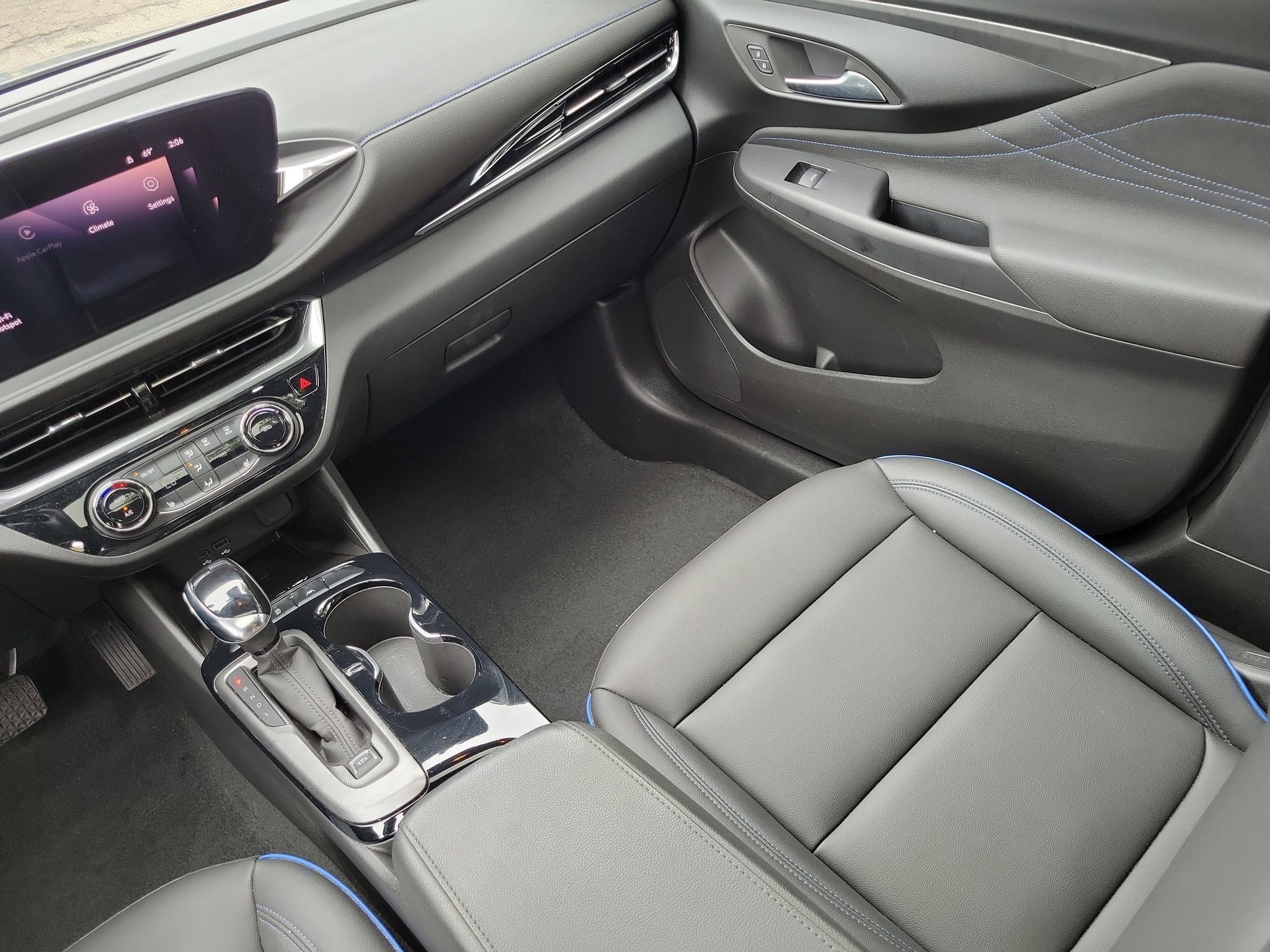 Used 2024 Buick Envista Sport Touring w/ Convenience I Package FWD image 26