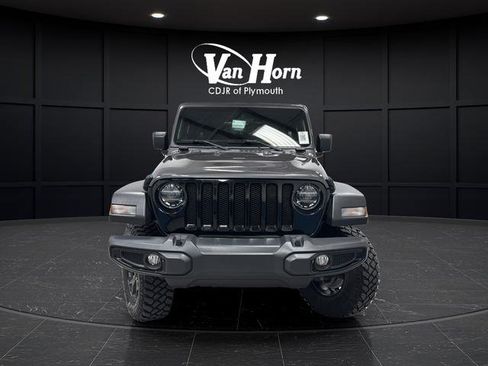 Used 2021 Jeep Wrangler Unlimited Sport AWD/4WD image 2