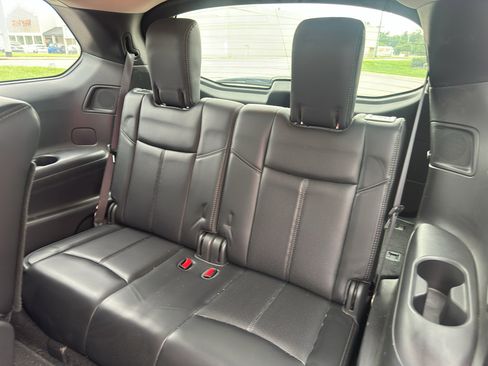 Used 2017 Nissan Pathfinder Platinum w/ Family Entertainment Package FWD image 19