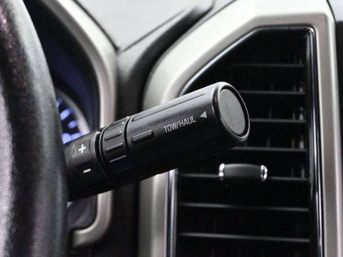 Used 2019 Ford F250 Lariat w/ Lariat Ultimate Package image 25