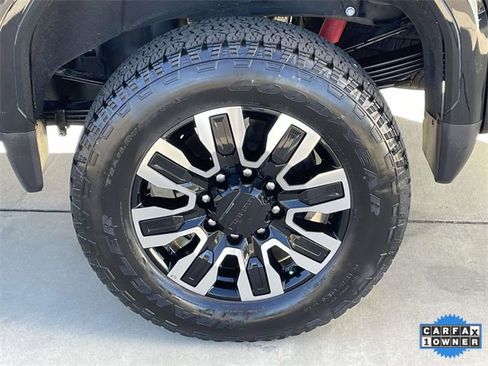 Used 2024 GMC Sierra 2500 Denali Ultimate w/ Max Trailering Package image 11