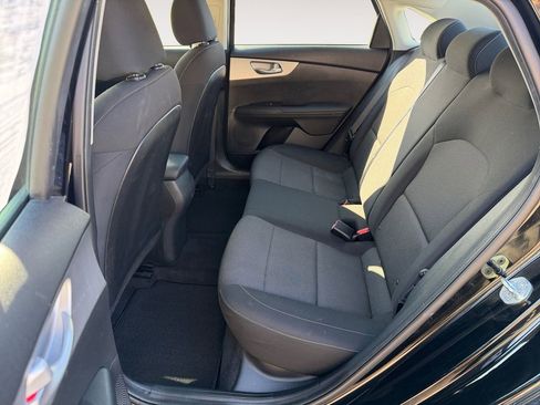 Used 2022 Kia Forte LXS image 27