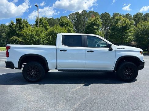Used 2025 Chevrolet Silverado 1500 ZR2 w/ Technology Package AWD/4WD image 26